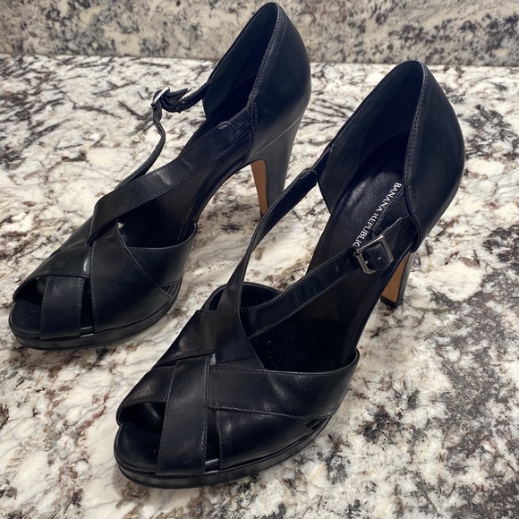 Banana Republic black heels - Picture 8 of 8